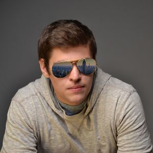 Meet your Posher, Aaron